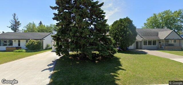 Larawan ng 106 Garrioch Avenue sa Winnipeg, Manitoba