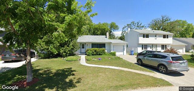 Larawan ng 111 Keating Avenue sa Winnipeg, Manitoba