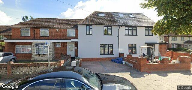 Larawan ng 111 Lodge Avenue sa Winnipeg, Manitoba