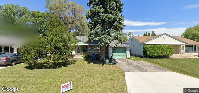 Larawan ng 123 Garrioch Avenue sa Winnipeg, Manitoba