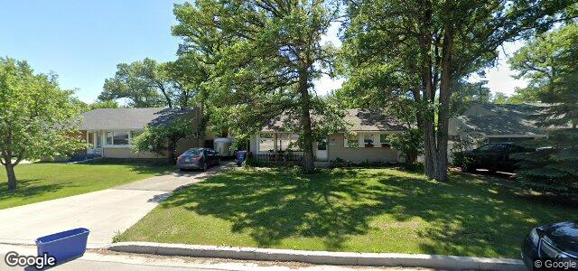 Larawan ng 130 Garrioch Avenue sa Winnipeg, Manitoba