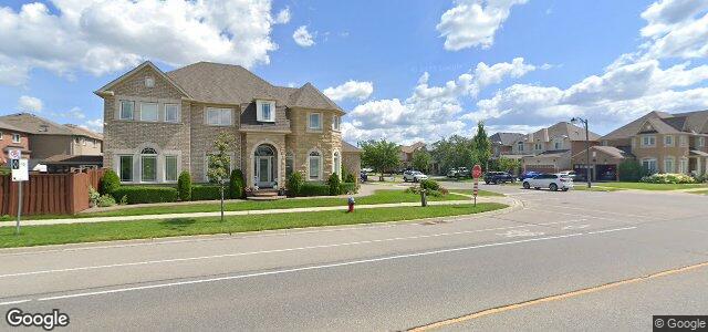 Larawan ng 135 Mclaughlin Avenue sa Winnipeg, Manitoba