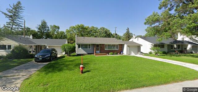 Larawan ng 135 Traill Avenue sa Winnipeg, Manitoba