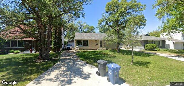 Larawan ng 141 Garrioch Avenue sa Winnipeg, Manitoba