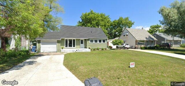 Larawan ng 15 Rowand Avenue sa Winnipeg, Manitoba