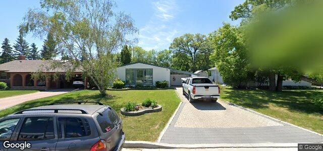 Larawan ng 18 Fidler Avenue sa Winnipeg, Manitoba