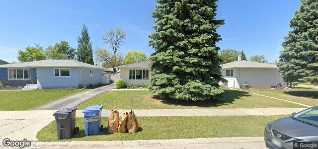 Larawan ng 18 Golden Gate Bay sa Winnipeg, Manitoba
