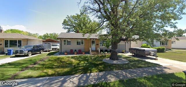 Larawan ng 19 Golden Gate Bay sa Winnipeg, Manitoba