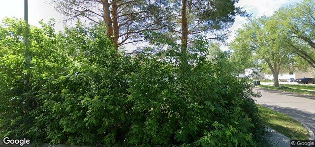 Larawan ng 2 Baffin Crescent sa Winnipeg, Manitoba