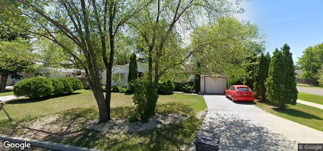Larawan ng 2 Harmon Avenue sa Winnipeg, Manitoba