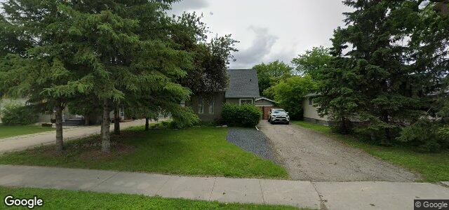 Larawan ng 211 Whytewold Road sa Winnipeg, Manitoba