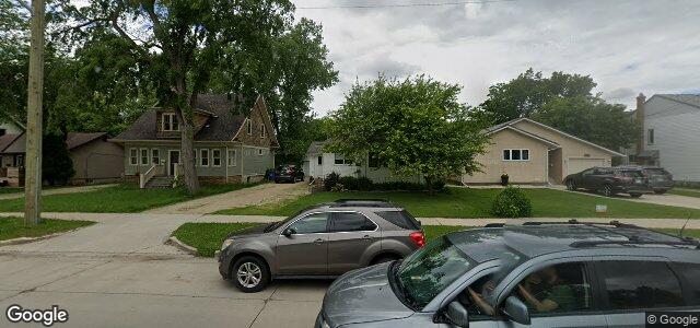 Larawan ng 214 Whytewold Road sa Winnipeg, Manitoba