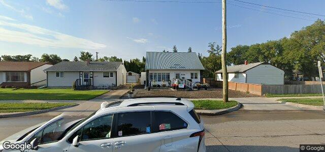 Larawan ng 2240 Ness Avenue sa Winnipeg, Manitoba