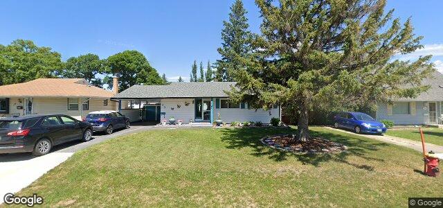 Larawan ng 23 Fidler Avenue sa Winnipeg, Manitoba