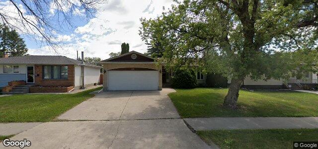 Larawan ng 235 Rita Street sa Winnipeg, Manitoba