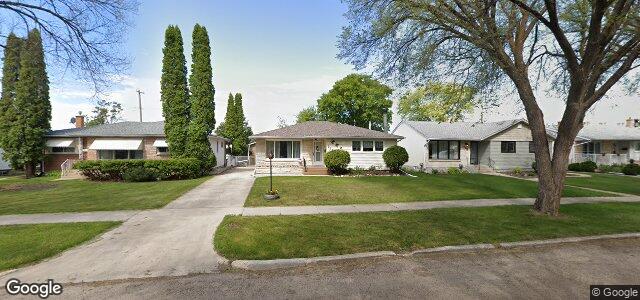 Larawan ng 244 Rita Street sa Winnipeg, Manitoba