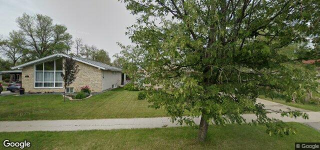 Larawan ng 265 Bruce Avenue sa Winnipeg, Manitoba
