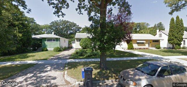 Larawan ng 272 Strathmillan Road sa Winnipeg, Manitoba