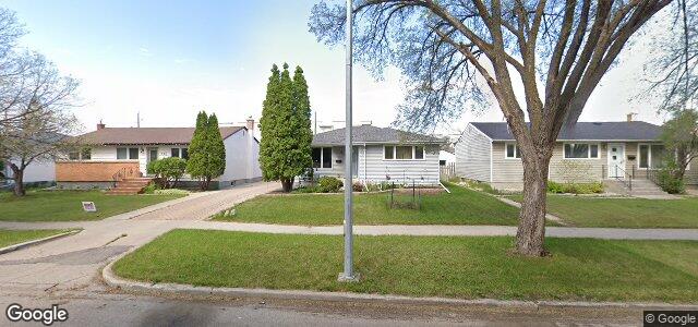 Larawan ng 284 Rita Street sa Winnipeg, Manitoba