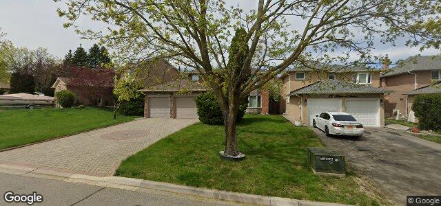 Larawan ng 30 Harmon Avenue sa Winnipeg, Manitoba