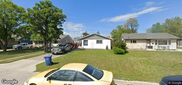 Larawan ng 314 Strathmillan Road sa Winnipeg, Manitoba