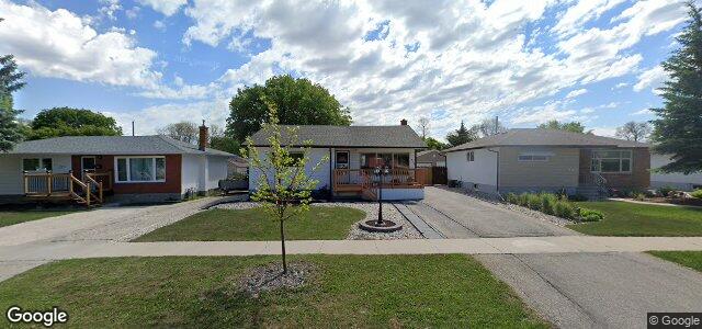 Larawan ng 327 Rita Street sa Winnipeg, Manitoba