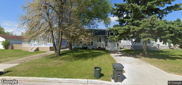 Larawan ng 338 Strathmillan Road sa Winnipeg, Manitoba