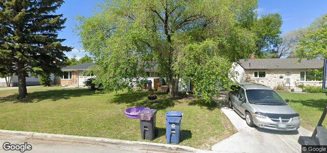 Larawan ng 350 Strathmillan Road sa Winnipeg, Manitoba