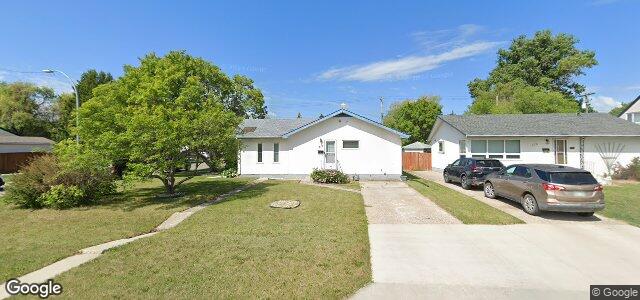 Larawan ng 372 Strathmillan Road sa Winnipeg, Manitoba