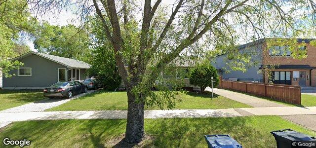 Larawan ng 381 Strathmillan Road sa Winnipeg, Manitoba