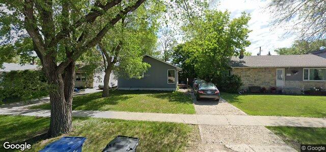 Larawan ng 385 Strathmillan Road sa Winnipeg, Manitoba