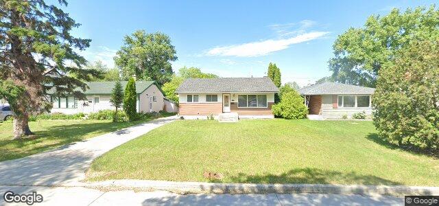 Larawan ng 388 Strathmillan Road sa Winnipeg, Manitoba