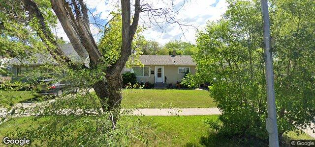 Larawan ng 399 Strathmillan Road sa Winnipeg, Manitoba