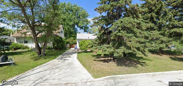 Larawan ng 402 Strathmillan Road sa Winnipeg, Manitoba