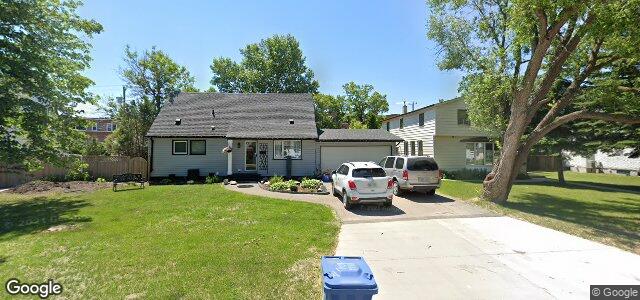 Larawan ng 42 Rowand Avenue sa Winnipeg, Manitoba
