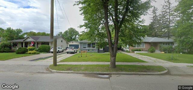 Larawan ng 420 Whytewold Road sa Winnipeg, Manitoba