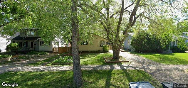 Larawan ng 421 Strathmillan Road sa Winnipeg, Manitoba