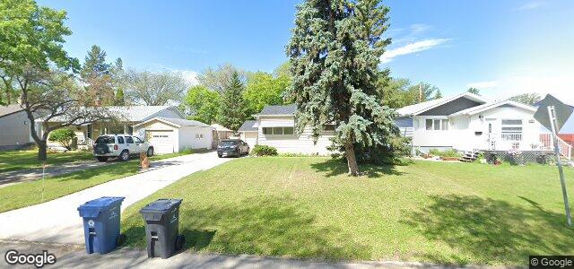 Larawan ng 422 Strathmillan Road sa Winnipeg, Manitoba