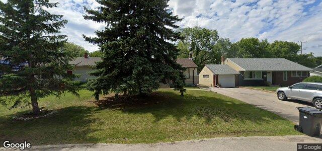 Larawan ng 438 Strathmillan Road sa Winnipeg, Manitoba