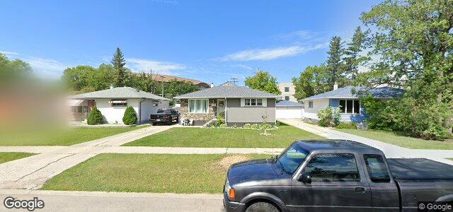 Larawan ng 444 Rita Street sa Winnipeg, Manitoba