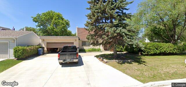 Larawan ng 54 Rowand Avenue sa Winnipeg, Manitoba