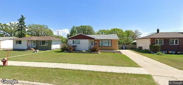 Larawan ng 7 Golden Gate Bay sa Winnipeg, Manitoba