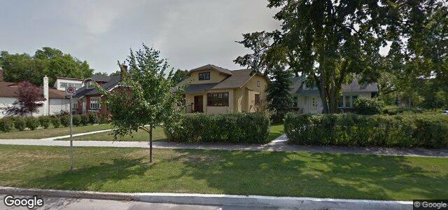 Larawan ng 1424 Wellington Crescent S sa Winnipeg, Manitoba