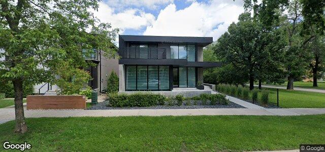 Larawan ng 1741 Grosvenor Avenue sa Winnipeg, Manitoba