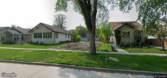 Larawan ng 215 Beaverbrook Street sa Winnipeg, Manitoba