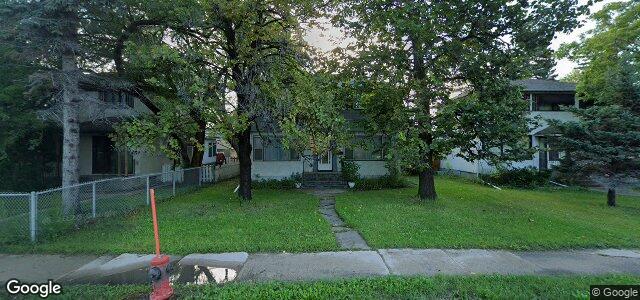 Larawan ng 216 Kenaston Boulevard sa Winnipeg, Manitoba