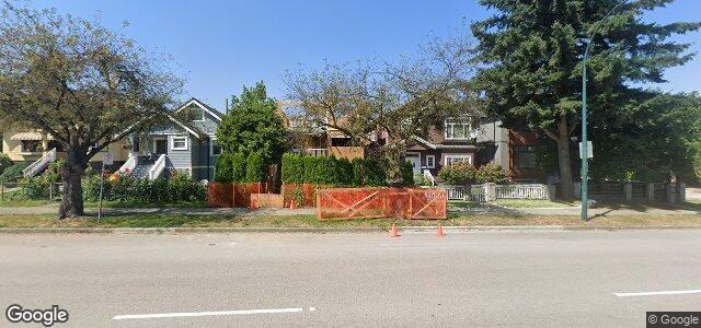 Larawan ng 225 Renfrew Street sa Winnipeg, Manitoba