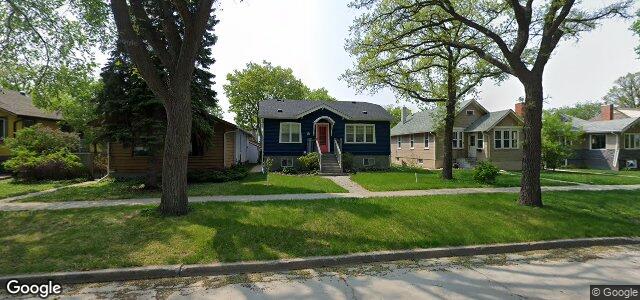 Larawan ng 241 Beaverbrook Street sa Winnipeg, Manitoba
