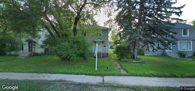 Larawan ng 242 Kenaston Boulevard sa Winnipeg, Manitoba
