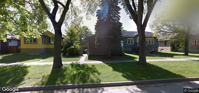 Larawan ng 243 Beaverbrook Street sa Winnipeg, Manitoba